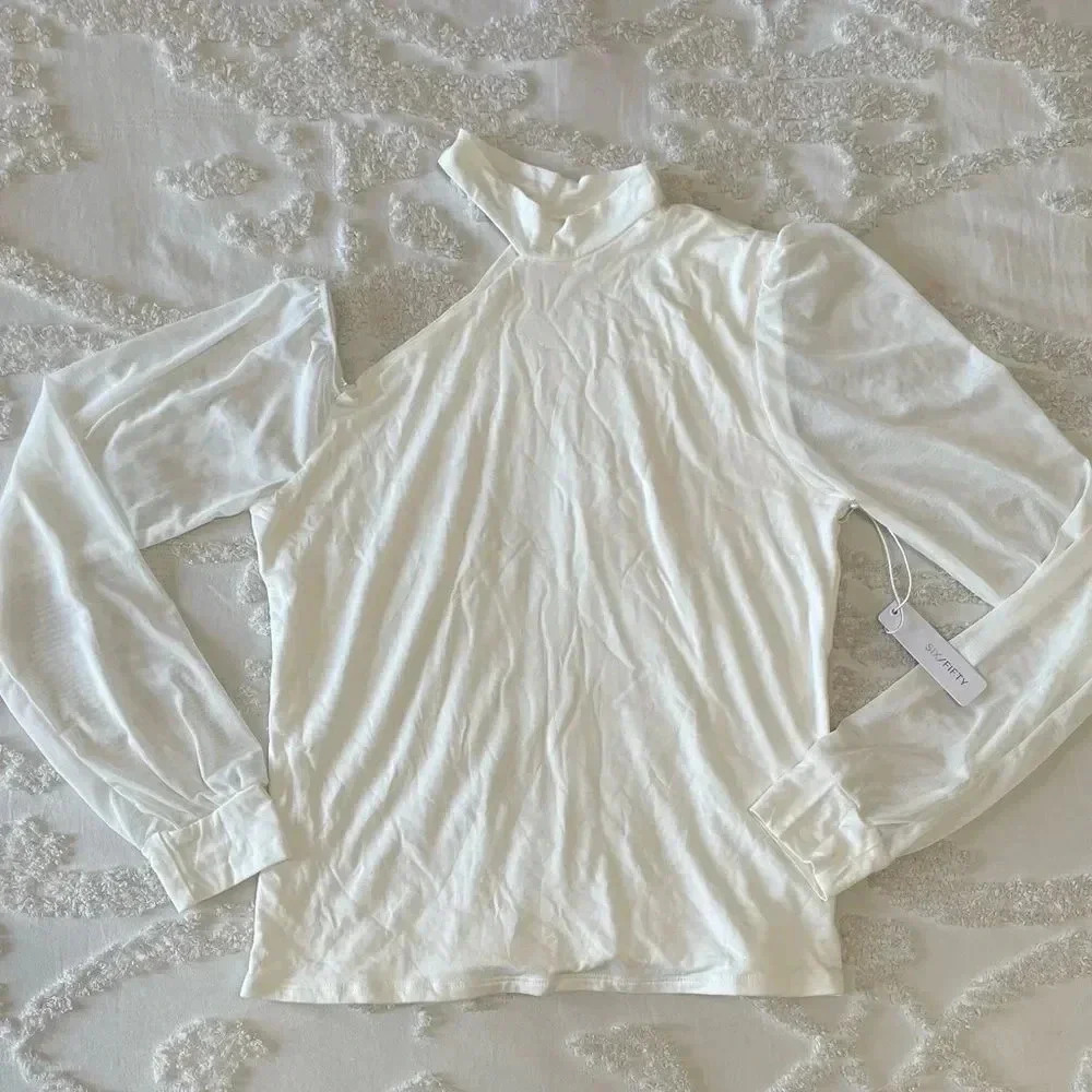Six/Fifty White Long Sleeve Blouse